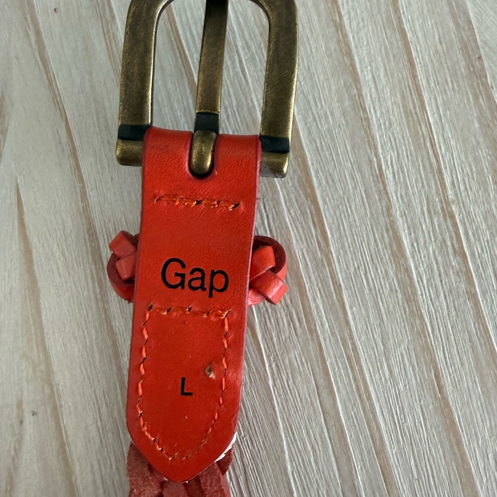 GAP Red Braided Leather Belt with Antique Brass Buckle - Picture 3 of 4